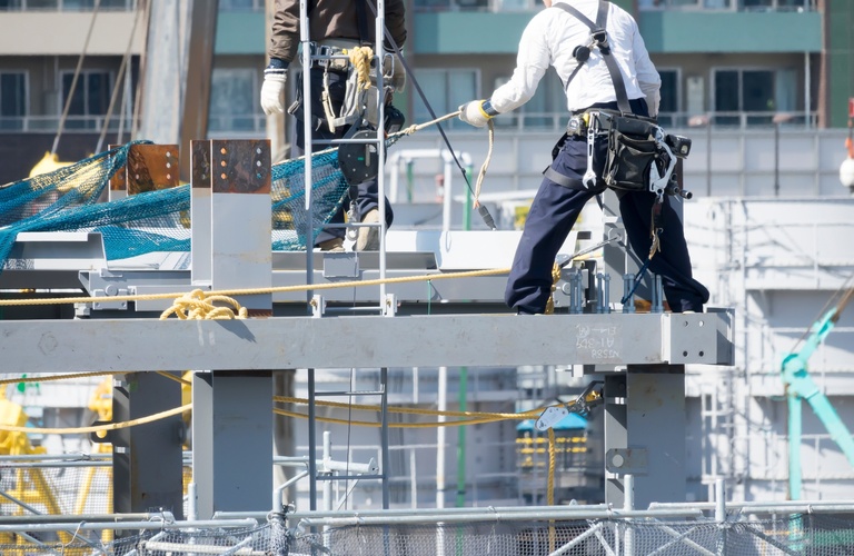 手に職がつけられる仕事を和泉市でお探しの方へ | 岸和田市で鉄骨工事の求人なら技術が身に付く株式会社澤工業